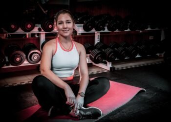 how to maintain proper posture during workouts