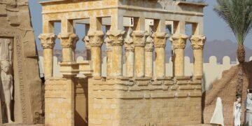 history of cinematic storytelling structures
