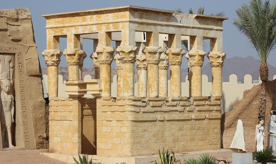 history of cinematic storytelling structures