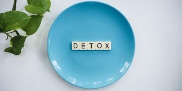 role of the liver in detoxification