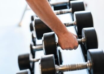 how muscles and bones work together