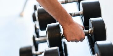 how muscles and bones work together