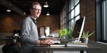 impact of technology on modern workplaces
