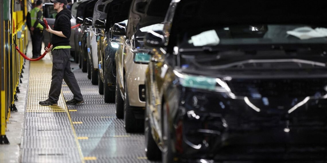 UK Economic Slowdown Confirmed as Official Figures Are Released