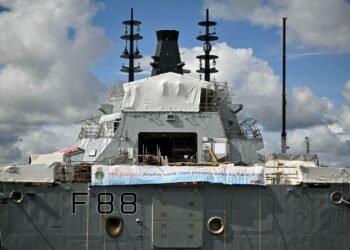 UK and Norway Strengthen Defence with Submarine Hunting Pact Amid Russian Threat