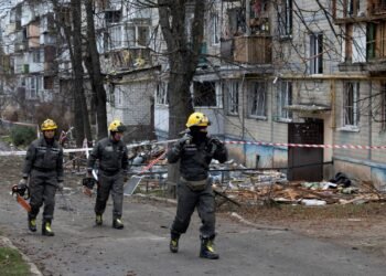 Ukraine and US Unveil Revised 20-Point Peace Plan Amid New Moscow Bombing