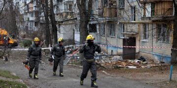 Ukraine and US Unveil Revised 20-Point Peace Plan Amid New Moscow Bombing