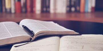 what is human resource management