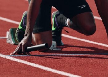 how relay races work in athletics