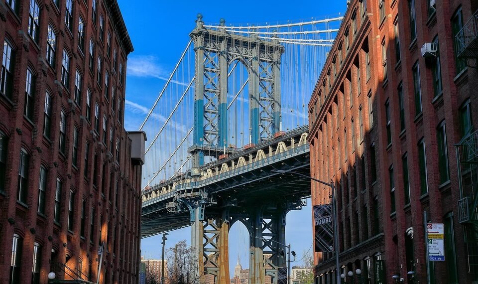 structure of a typical desktop computer system