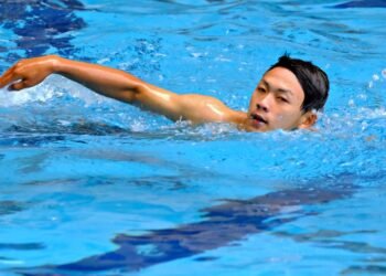 how swimming techniques differ by stroke