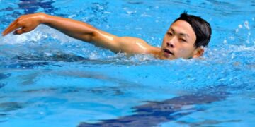 how swimming techniques differ by stroke