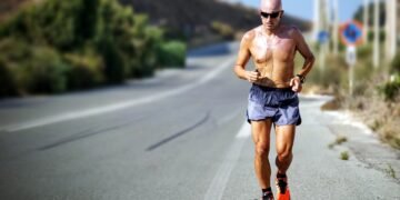 difference between cardio and strength training