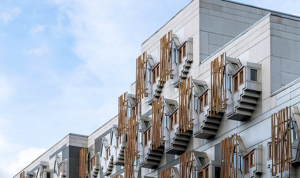 how scottish parliament functions