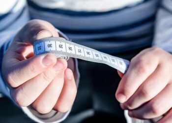 difference between bespoke and made to measure clothing