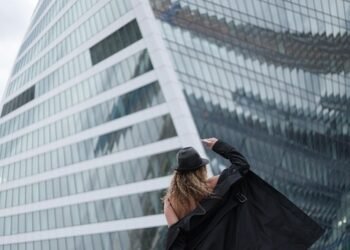 storytelling style of quentin tarantino