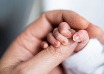 Women's Birth Experiences: Feelings of Neglect and Dismissal in UK Care