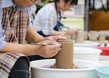 difference between machine learning and deep learning