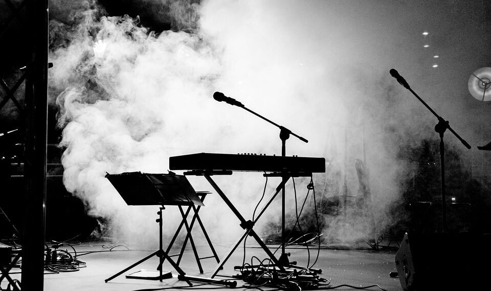 behind the scenes of practical effects in classics