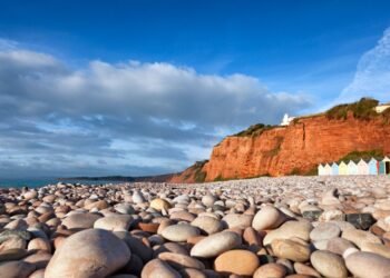 Body Discovered in Search for Missing Christmas Day Swimmers in UK