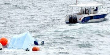 Capsizing of Tourist Boat in Oman Claims Three Lives
