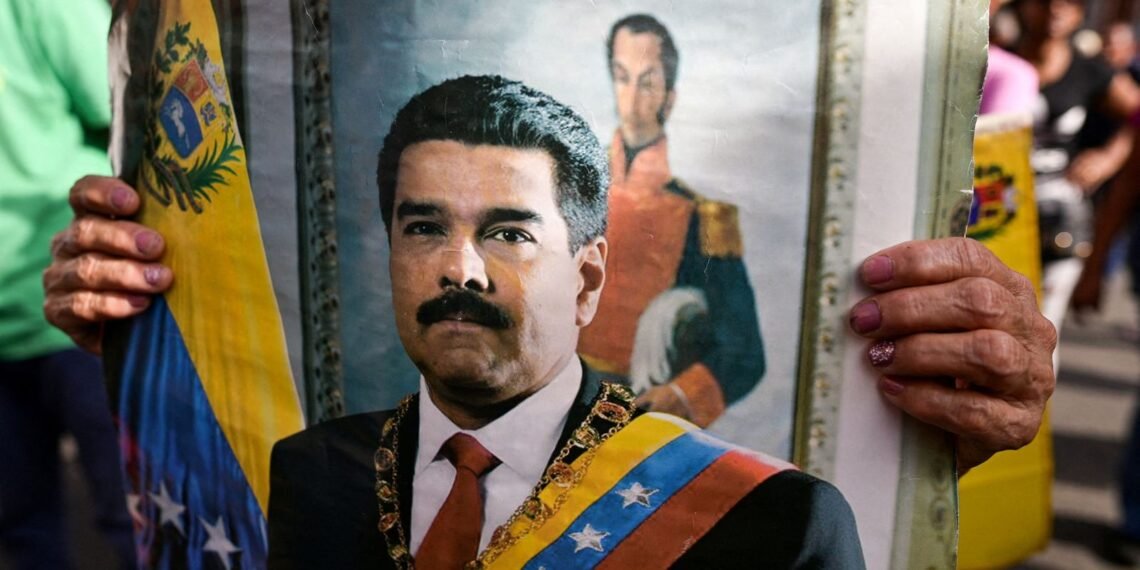 Caracas Journalist Warns of Growing Fear Amid Uncertain Future in Venezuela