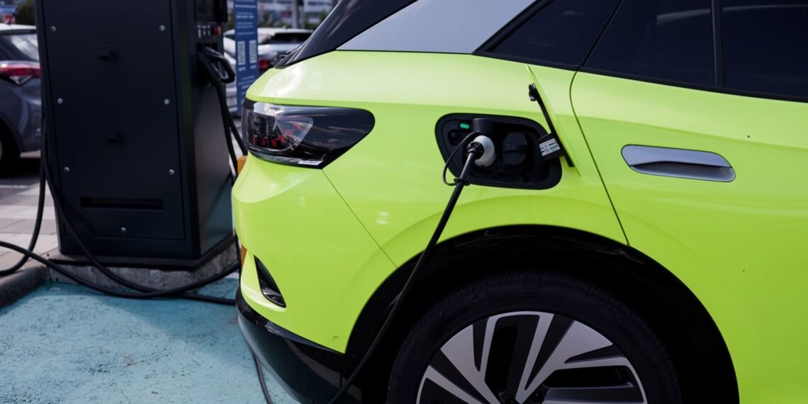 Crash Expert Dismisses Driver's Claim of Autonomous Electric Vehicle Incident