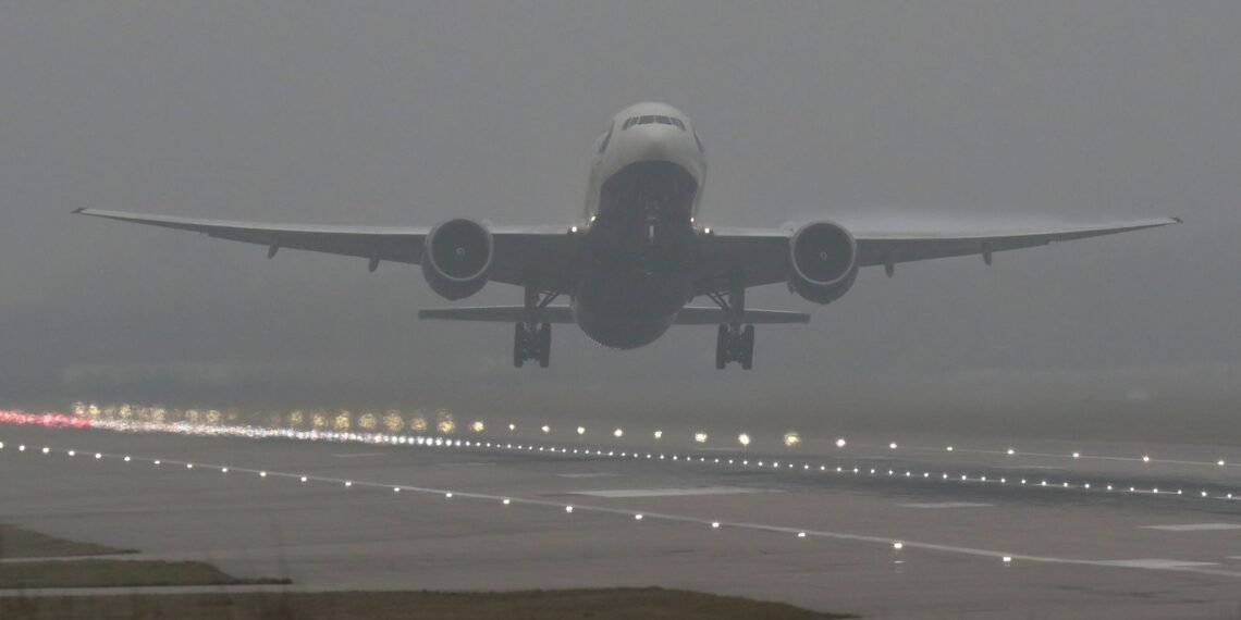 Fog Warning Issued by Met Office, Potential Flight Disruptions Expected in UK