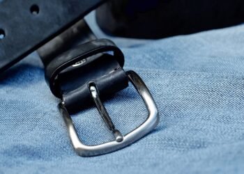 importance of accessories in styling outfits