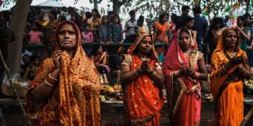 how cultural traditions influence global fashion