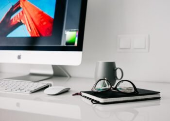 structure of a typical desktop computer system