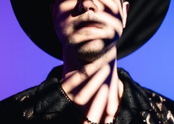 storytelling style of quentin tarantino