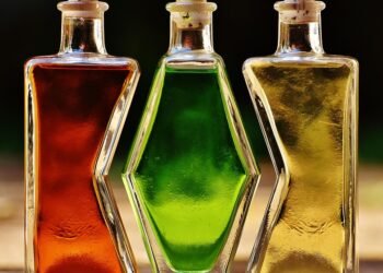 how chemical bonds form ionic vs covalent