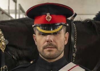 King's Guard Shares Public Behaviour That Causes Their Greatest Frustration