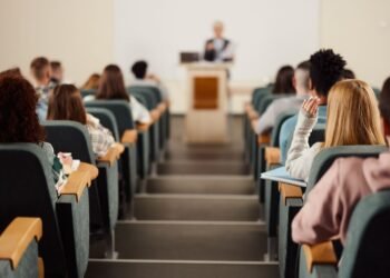 Labour MPs Propose Monthly Payments for Student Loans Amid Ongoing Debate