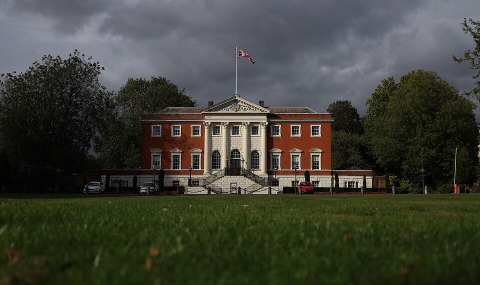 role of local councils in uk governance