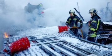 Major Cities in Ukraine Targeted Amid Ongoing Peace Talks, Further Talks Anticipated