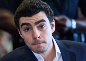 Man Charged with Impersonating FBI Agent to Free Luigi Mangione from Jail