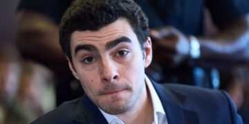 Man Charged with Impersonating FBI Agent to Free Luigi Mangione from Jail