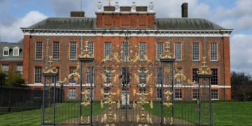 Man Charged with Trespassing at Kensington Palace Grounds Twice