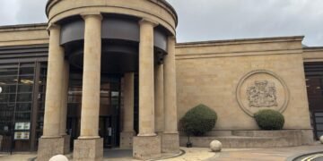 Man Sentenced for Chasing Police Officer with Chainsaw in Violent Incident