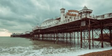 Man dies following New Year's Day swim at Brighton beach