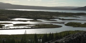 how earthquakes happen plate tectonics explained