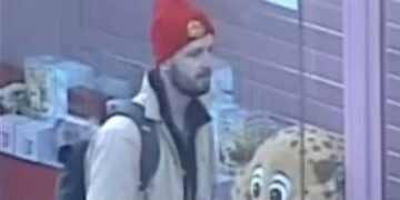 Police Seek 'Heroic' Witness Who Aided Three Women in Camden Incident