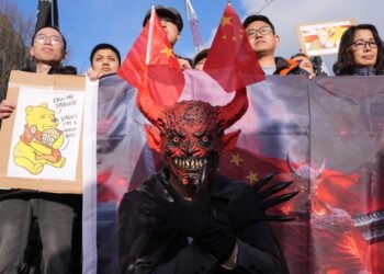 Protesters Rally in London Against Planned Chinese 'Mega Embassy' Development