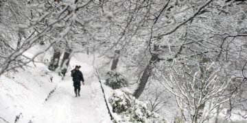Snow Warnings Upgraded to Amber as UK Experiences Wintry Start to 2023