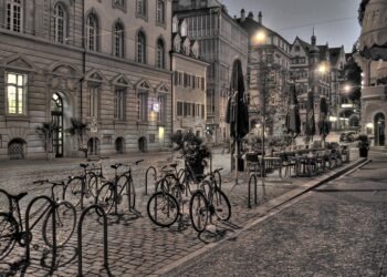 analysis of iconic opening scenes in cinema