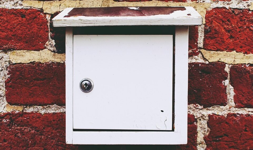 history of box office tracking and reporting