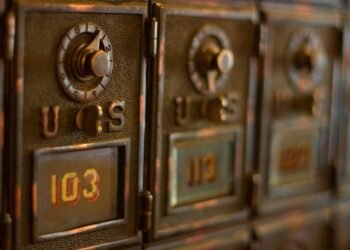 history of box office tracking and reporting