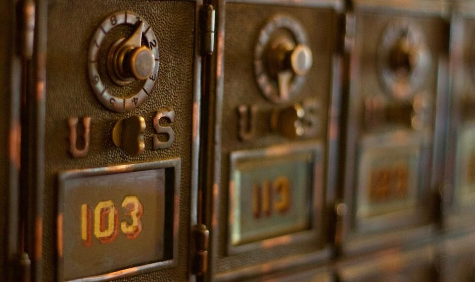 history of box office tracking and reporting